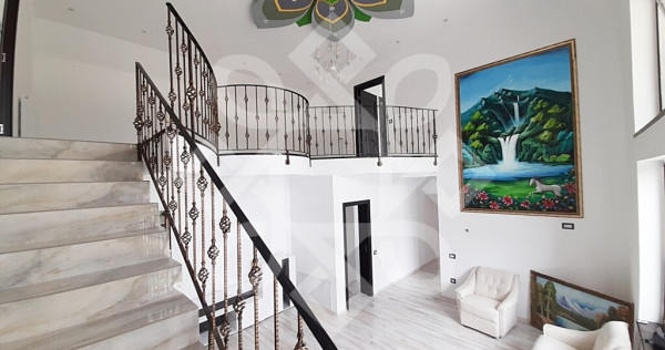 Casa cu 6 camere si teren in Santandrei