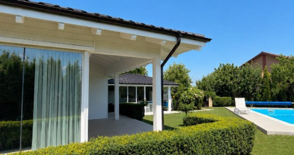Casa individuala 4 camere si 3 bai,cu piscina-Carpinis