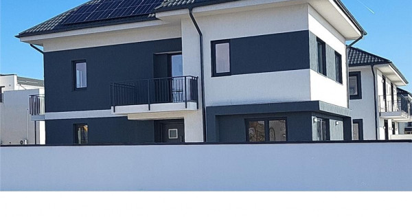 Vila Premium Otopeni, panouri fotovoltaice, pompa de caldura