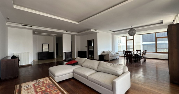 Gleen Suite | Apartament luminos si spatios cu vedere des...