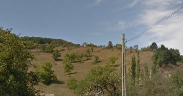 Teren 70000mp si casa batraneasca cu anexe Valea Ungurasului, Cluj