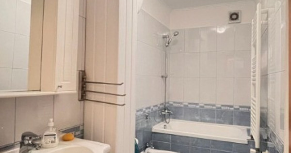 Apartament cu 3 camere de inchiriat Floresti