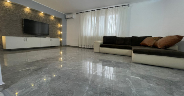 Casă situată în Târgu Jiu, strada Salcâmului