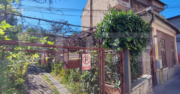 Oportunitate! Casa renovabila, 54mp, teren de 223mp, curte c