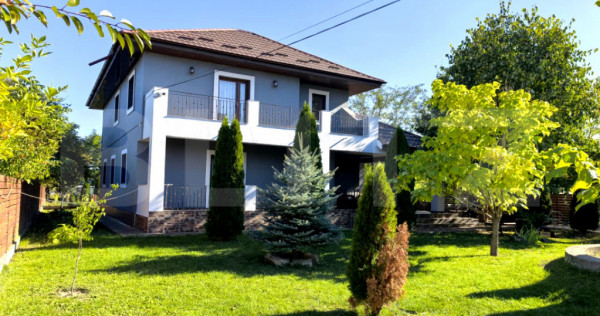 Casa 4 camere, 200 mp util, 1300 mp teren in proprietate, Sc