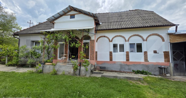 Casa 3 camere, 100 mp, teren, 2000 mp, zona Vest