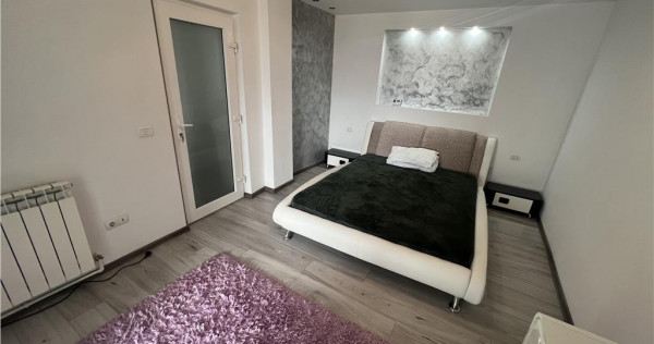 Apartament 2 camere, etaj 8, lift nou, zona Piata Unirii- sc