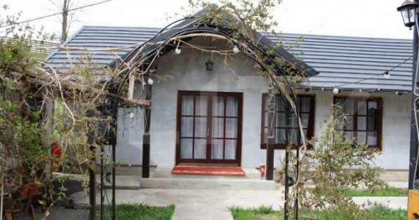 Casa de vacanta si anexe in Stulpicani