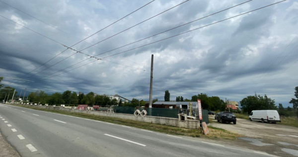 Teren intravilan, vad comercial, în Bârsești, la DN 67D