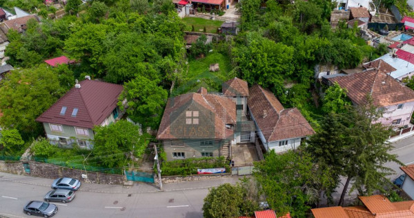 Casa / Vila in zona Chizid, Strada Brazilor / Hunedoara