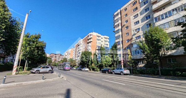 Apartament cu 3 camere, 2 balcoane, 65mp, etajul 2, Str. Plo