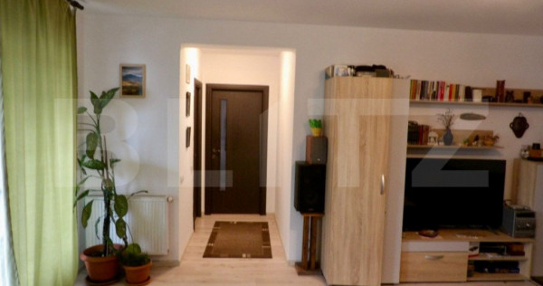 Apartament, 3 camere, Sesul de Sus, parcare inclusa in pret