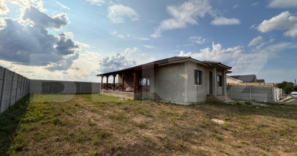 Casa de vanzare,Placa de beton