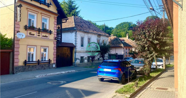 VAND PENSIUNE CU 7 CAMERE IN SIGHISOARA LA 800 MP DE CETATE