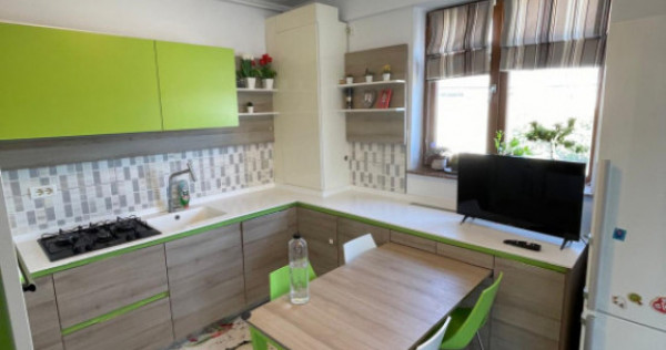 Apartament 3 camere, decomandat situat in zona DACIA, bloc n