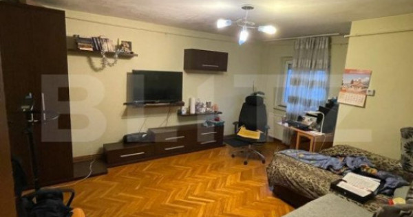 Apartament 3 camere, 75 mp, Calea Bucuresti, zona Mc