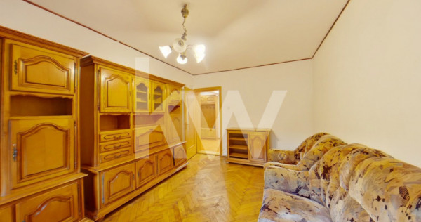 Vânzare apartament cu 2 camere, decomandat, zona Blumăna