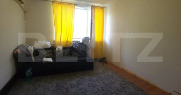 Apartament 2 camere semidecomandat, Rovine, zona Facultatii