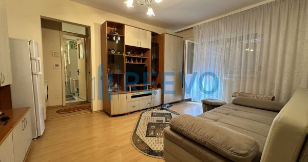 Apartament 2 camere, zona Piața Sud!