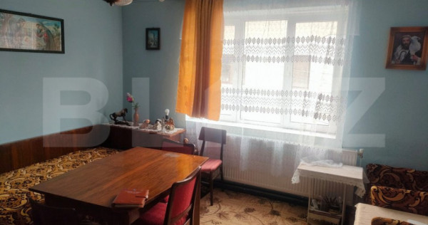 Apartament la casa, zona centrala, 100 mp utili, Radauti