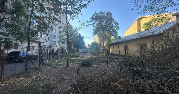 Teren de Zona 1 Mai