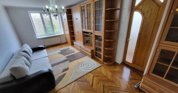 Apartament 3 camere zona Piata Victoriei