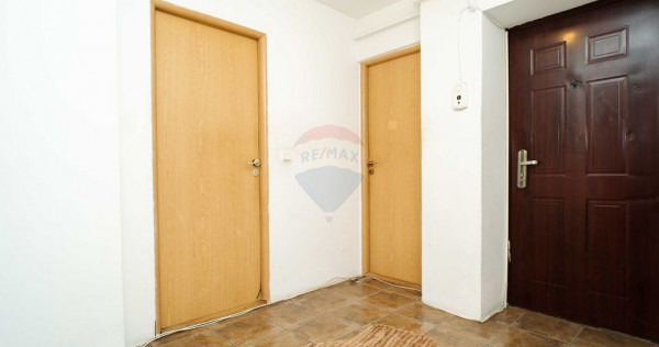 Apartament 3 camere decomandat Alexandru cel Bun