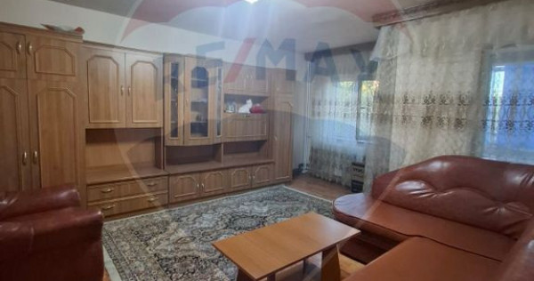 Apartament cu 3 camere de închiriat în zona 1 Mai