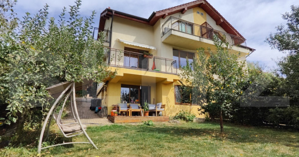 Casă cu 4 camere si apartament de 2 camere, 180mp utili vie
