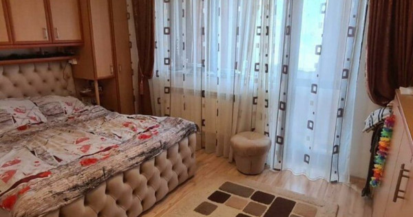 Apartament cu 3 camere, mobilat, etaj intermediar - Micro 17