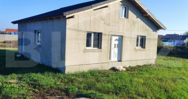 Casa situata la 15 km de centrul orasului