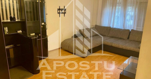 Apartament cu 3 camere,decomandat, centrala proprie, zona...