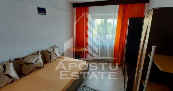 Apartament 3 camere, decomandat, zona Complexul Studentesc