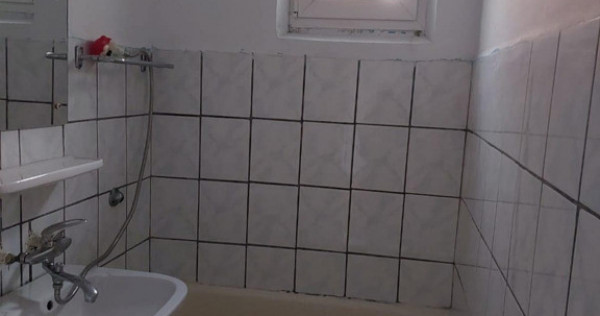 Apartament de 2 camere zona GEMENII