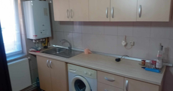 Apartament 2 Camere Piata Maratei 40mp etaj 3 renovat centrala insorit