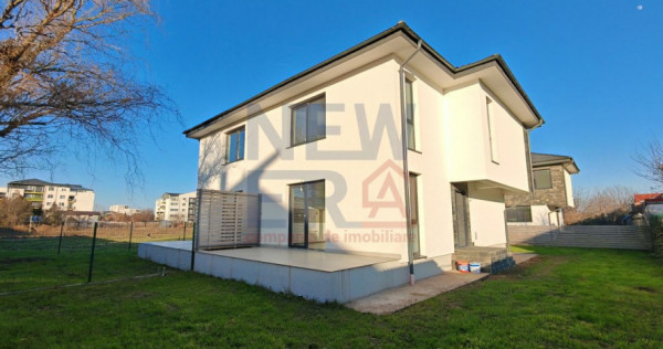 Vanzare casa duplex 4 camere, curte, Prelungirea Ghencea