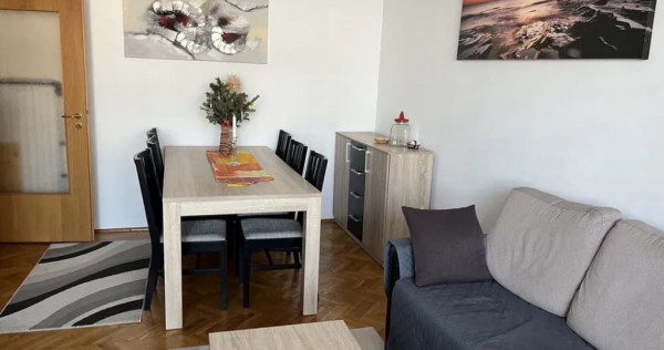 Apartament cu 3 camere, decomandat - zona Grivitei