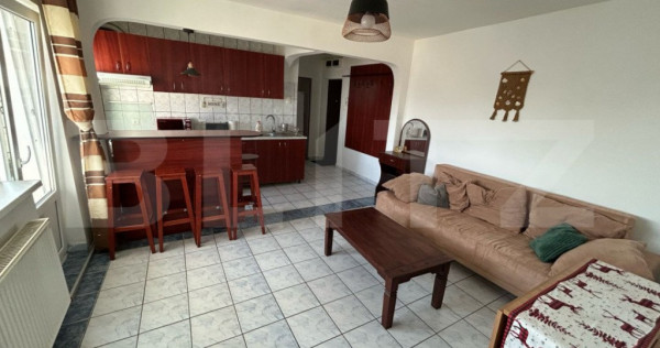 Apartament 4 camere, 55 mp decomandat, zona Cetate