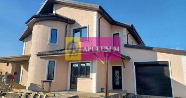 Săbăreni, vilă 5 camere, cu 217 mp utili, în apropier...