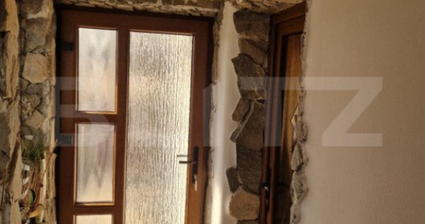 Casa de vanzare, cu 3 camere, 100 mp, zona Săulești