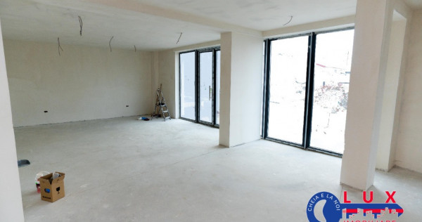 ID 6138 Spațiu ULTRACENTRAL de VÂNZARE/ÎNCHIRIERE