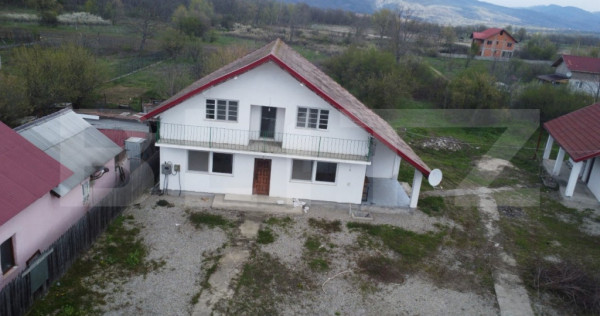 CASA P+1 cu 5 dormitoare zona Arcani