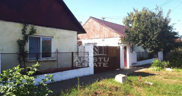 Casa individuala cu 3 camere in Curtici.