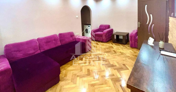 Apartament cu 3 camere, zona Podgoria
