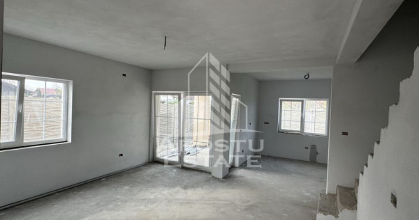 Duplex despartit prin camera tehnica in Mosnita Noua