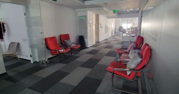 P-ța Victoriei, Spațiu Birouri, etaj 2, openspace + com...