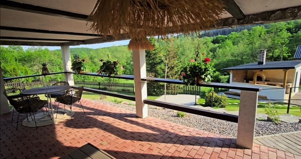 Casa de Vacanta in Bucovina! Zona Turistica Cacica! 07278171