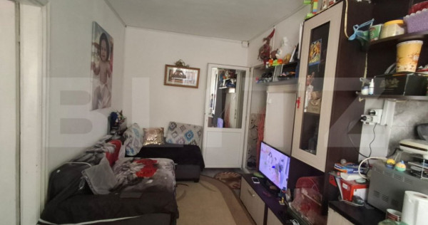 Apartament cu 2 camere, semidecomandat, 27 mp, zona Valea Ro