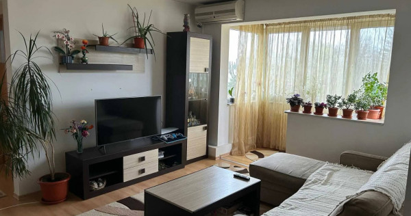 Apartament 2 camere, semidecomandat - zona Astra
