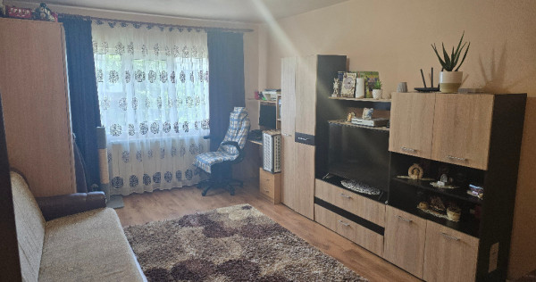 Vand apartament 2 camere decomandat in Deva, zona Liliacului, mobilat